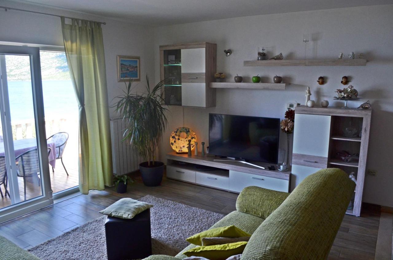 Apartments Rina - Kneže Račišće Exteriér fotografie